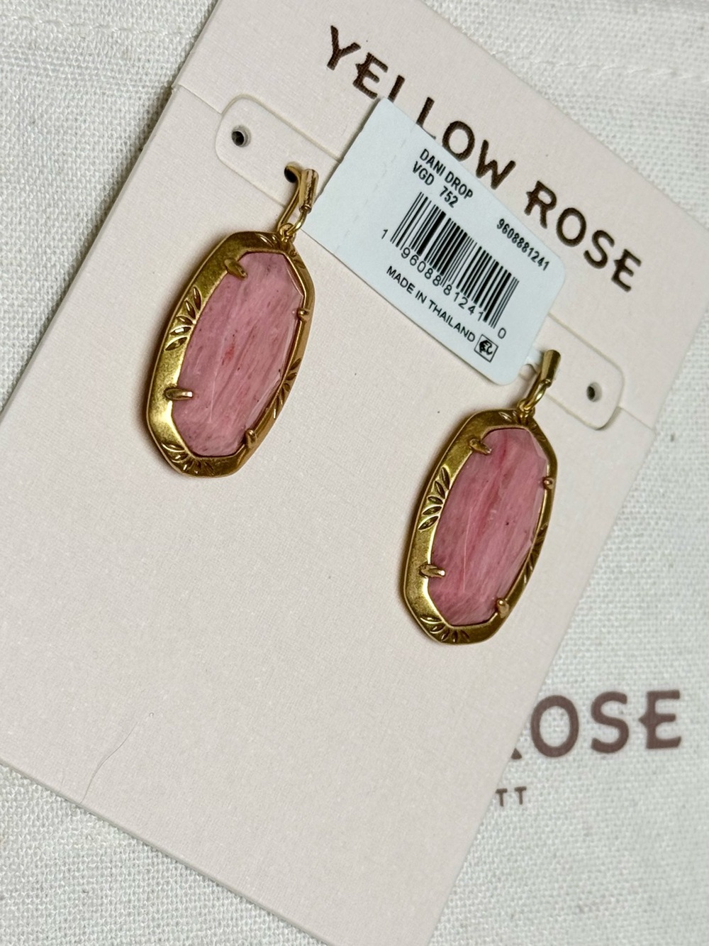 Yellow Rose x Kendra Scott Vtg Gold Dani Etched Frames in Pink Rhodonite